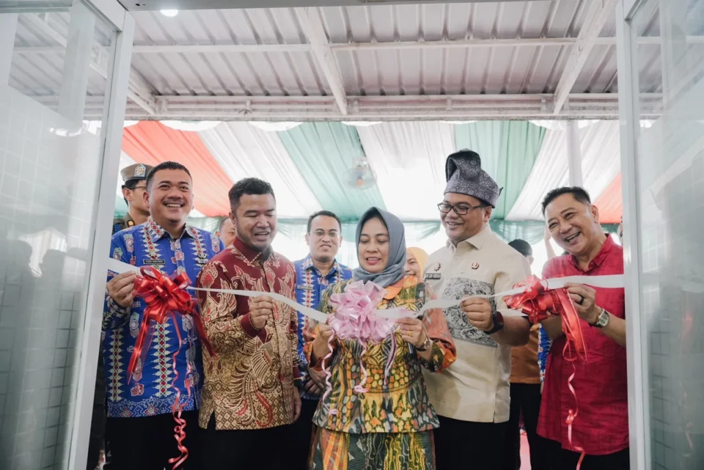 RS GRAND MEDICA HADIR DI PANCUR BATU, BUPATI: “HARUS BENAR-BENAR MEMBERI MANFAAT BAGI MASYARAKAT”     “Sinergi dengan RSUD, Serap Tenaga Kerja Lokal, dan Layani BPJS Mulai 1 Agustus”