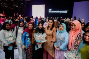 Tenun Iwaraki Karya Halimah Naik ke Panggung Nasional, Targetnya: Wastra Hidup dan Bikin Uang