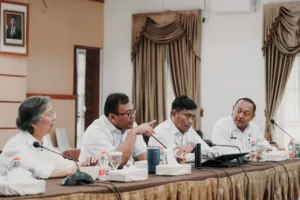 DIREKTUR PT INDOFARM APRESIASI BUPATI ASRI LUDIN FASILITASI PENYELESAIAN KONFLIK DENGAN PETANI IKAN   “14 Petani Terima Kompensasi Rp300 Juta Lewat Restorative Justice”