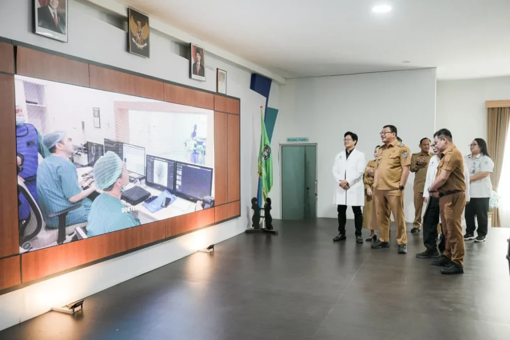 DOKTER SPESIALIS BEDAH SARAF RSUD HAJI AMRI TAMBUNAN LAKUKAN COILING PERDANA, PASIEN STROKE TAK PERLU LAGI KE MEDAN  Teknologi Cathlab 3D Jadi Andalan Penanganan Aneurisma Tanpa Operasi Buka Kepala