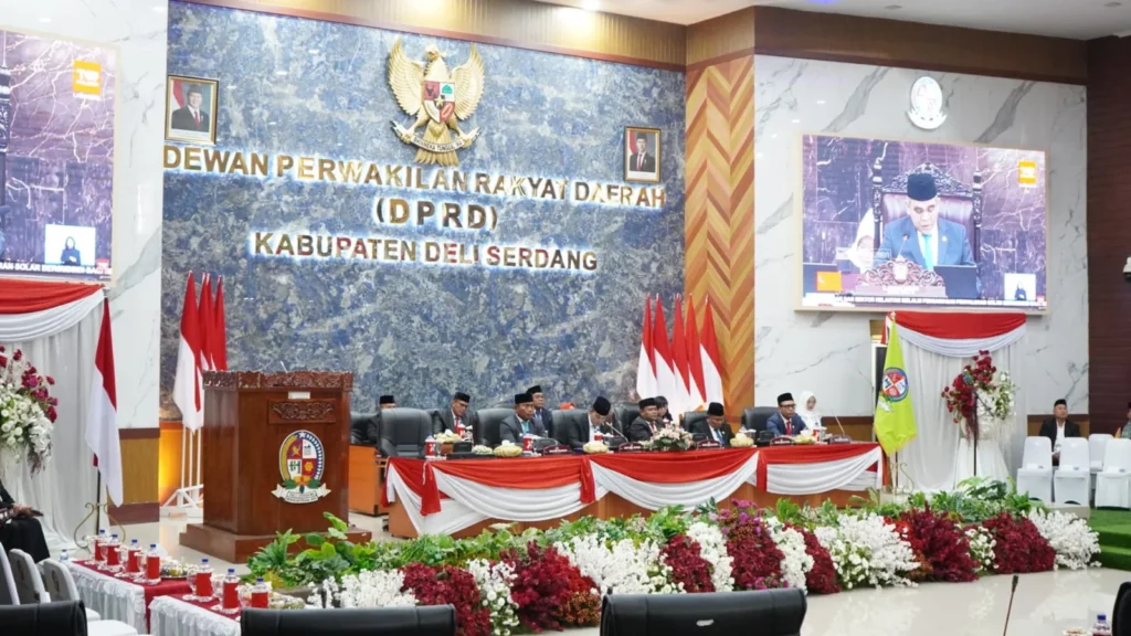 “MARI KITA JAGA PERSATUAN DAN WUJUDKAN INDONESIA MANDIRI” – WABUP LOM LOM AJAK WARGA DELI SERDANG SAMBUT PIDATO KENEGARAAN  Pemerintah Targetkan Swasembada Pangan, Energi, dan Ekonomi Tumbuh 5,45%