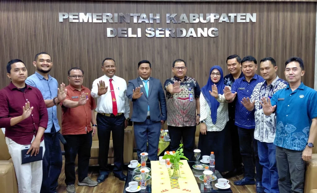 “SEBAGAI BAGIAN DARI PENGUATAN PENCEGAHAN, WABUP LOM LOM USUL TES URINE WAJIB UNTUK KENAIKAN PANGKAT ASN”  Pemkab Deli Serdang dan BNNK Sepakat Perkuat Sinergi Berantas Narkoba