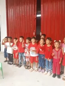 KOMANDOI LOMBA 17 AGUSTUS, GURU TK SI MANJA TANJUNG GARBUS 2 SUKSESKAN SEMANGAT KEMERDEKAAN ANAK USIA DINI  “Sumartik: Lomba Jadi Sarana Tumbuhkan Rasa Cinta Tanah Air Sejak Dini