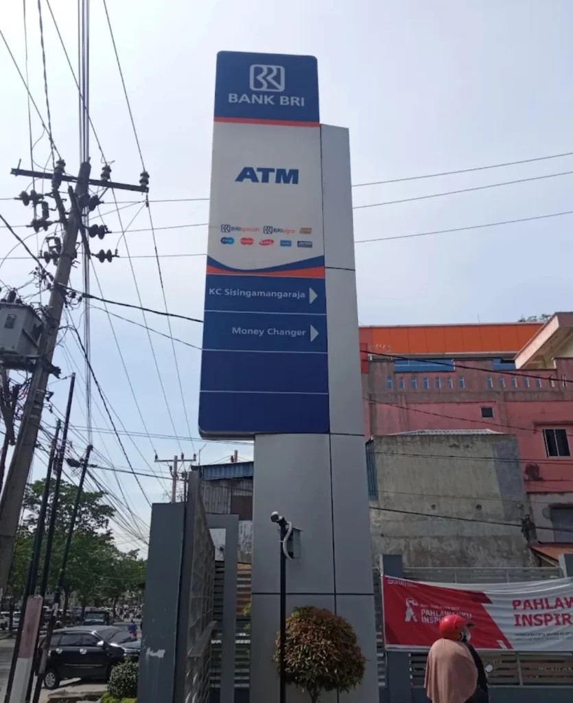 LELANG SEPIHAK YANG DILAKUKAN PT. BANK RAKYAT INDONESIA CABANG SM. RAJA DI SINYALIR CACAT HUKUM. NASABAH MELAKUKAN GUGATAN PERBUATAN MELAWAN HUKUM TERHADAP BANK RAKYAT INDONESIA
