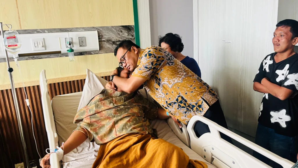 “Jangan Merasa Sendirian” : Bupati Asri Ludin Beri Semangat Untuk Anggota Dishub Yang Alami Amputasi