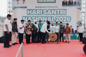 BUPATI DELI SERDANG: LULUSAN PESANTREN JANGAN HANYA JADI USTADZ, HARUS JADI BUPATI, DOKTER, TNI, POLRI!